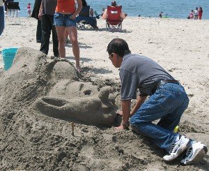 7 dwarfs sand sculpture long beach