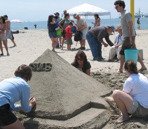 cal state sand sculpture long beach